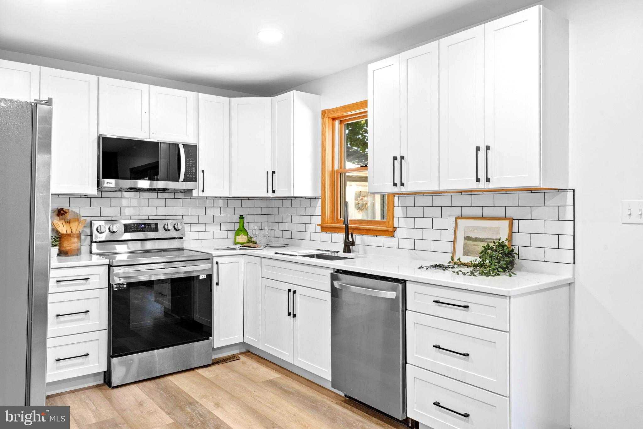 407 Market St photo 14