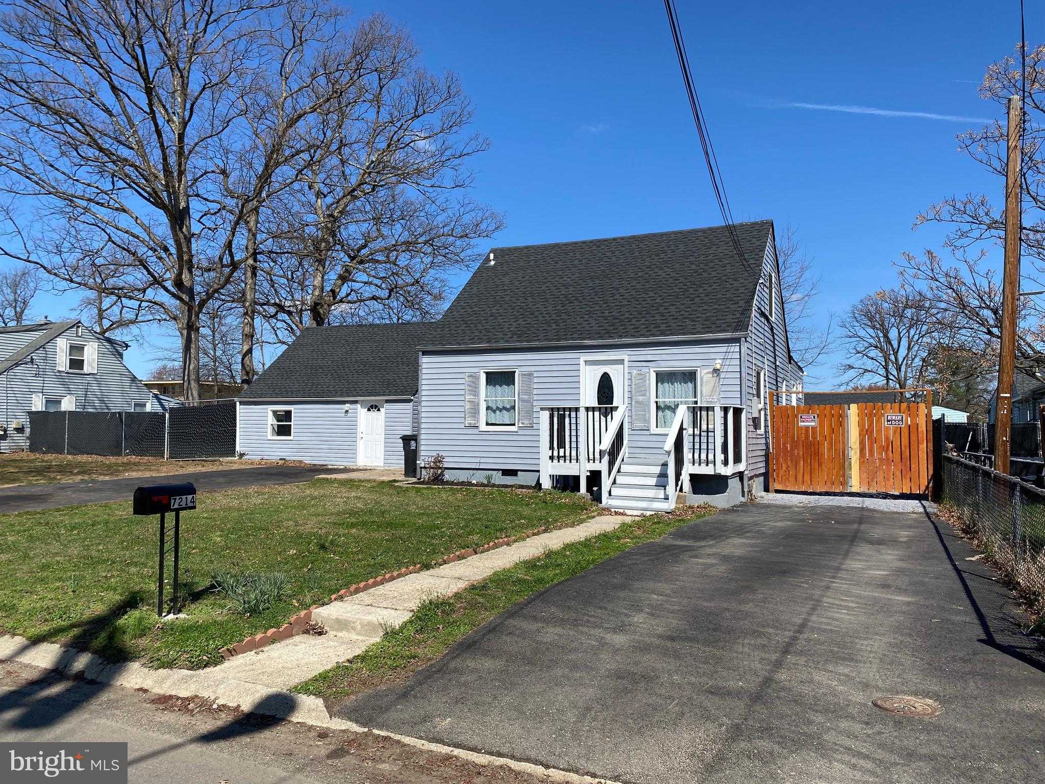 7214 Leona St photo 2