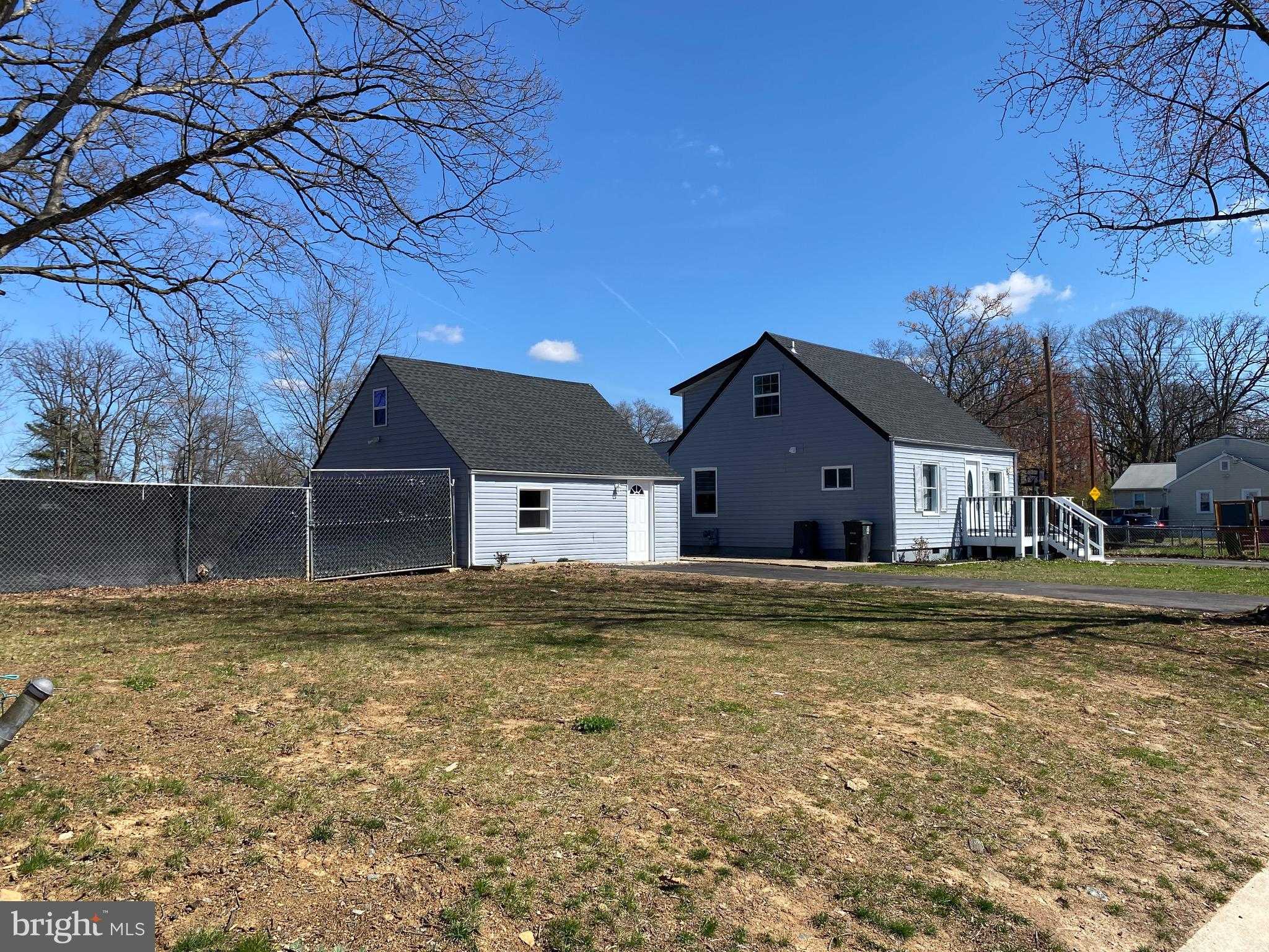 7214 Leona St photo 3