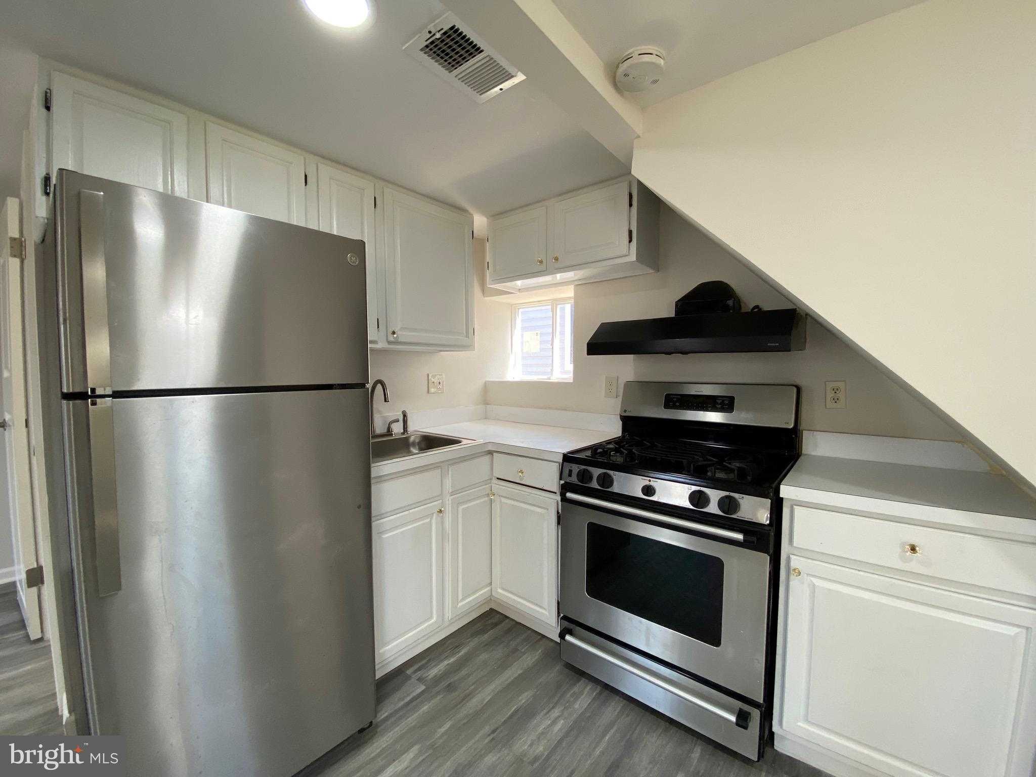 7214 Leona St photo 40