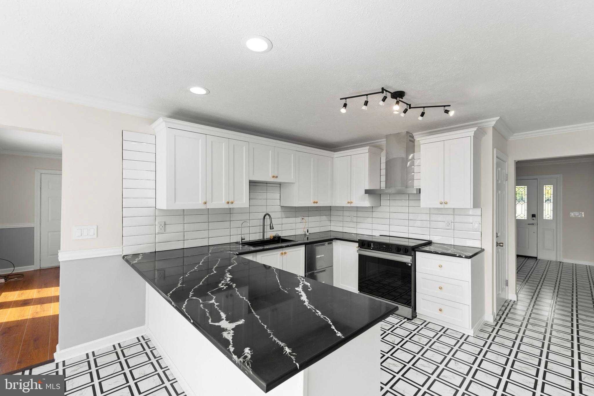 405 Spring Hollow Rd photo 29