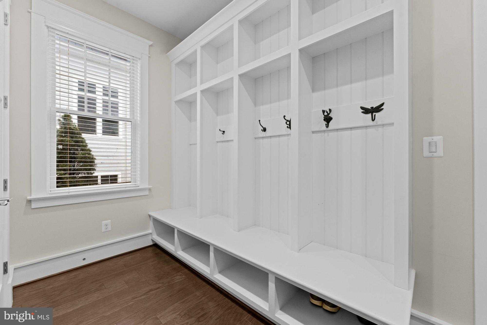 1105 Lakewood Dr SW photo 40