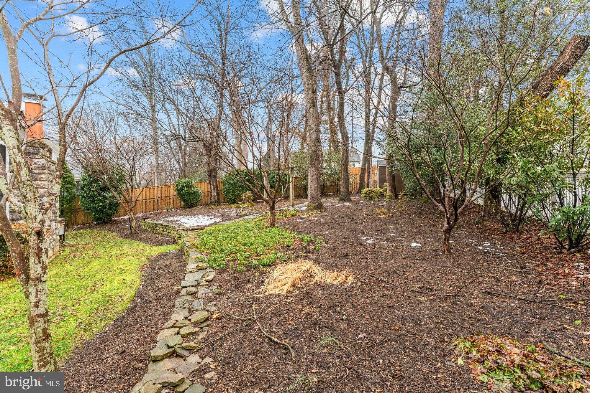 1105 Lakewood Dr SW photo 91