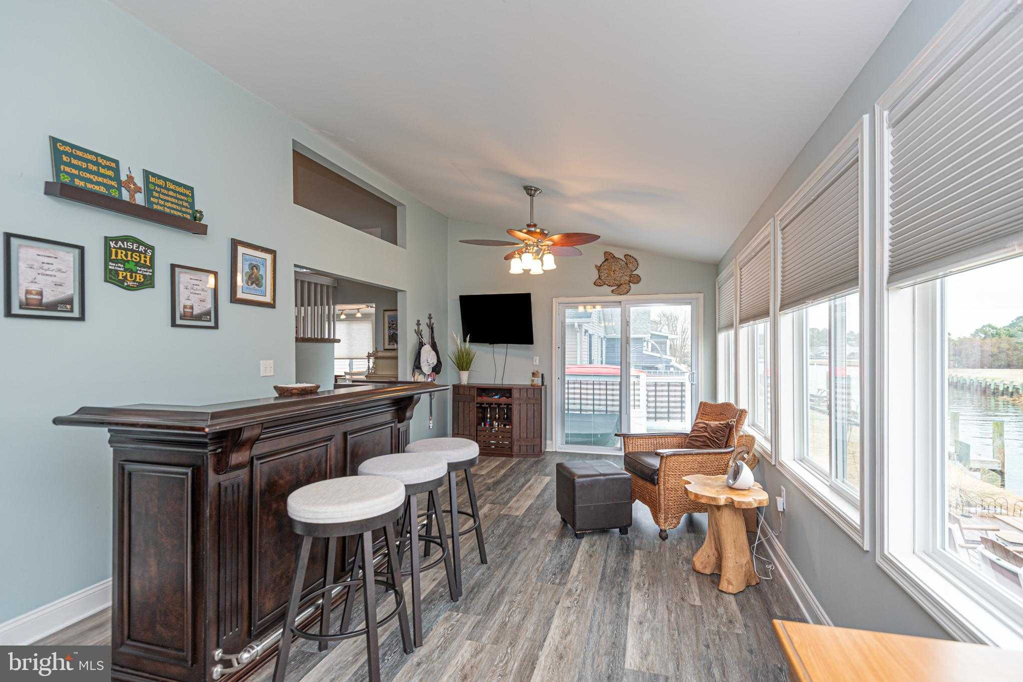 22 Harborview Dr photo 18