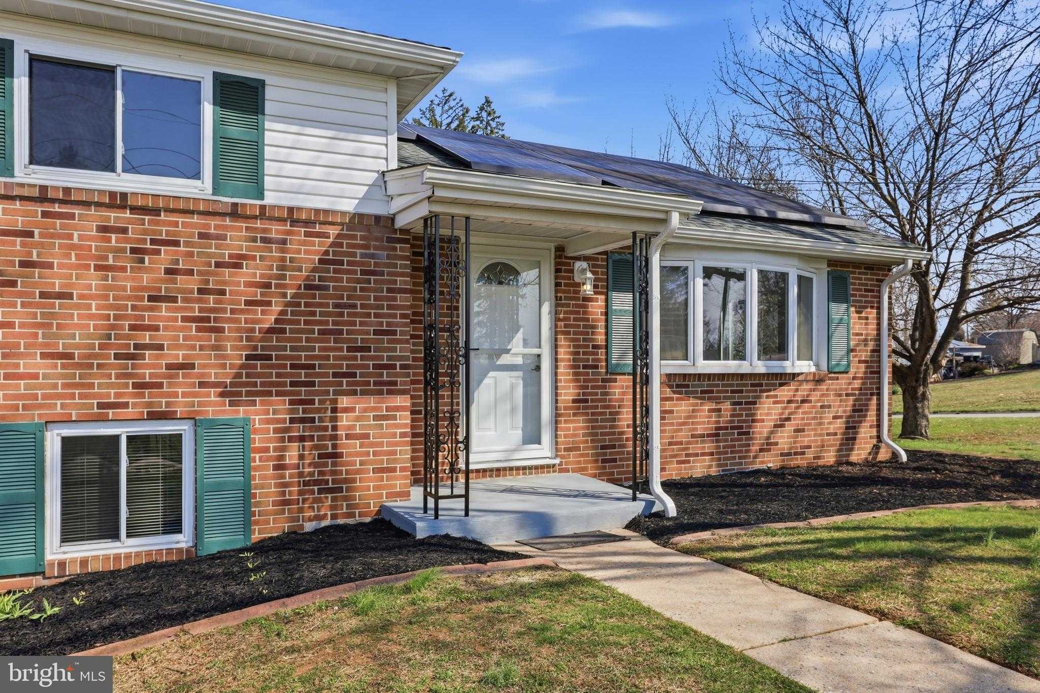 2893 Sunset Dr photo 4