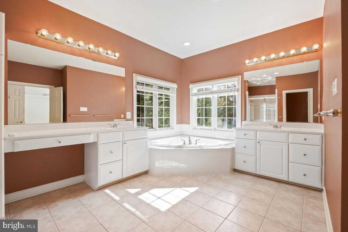 5406 Spruce Tree Ave photo 41