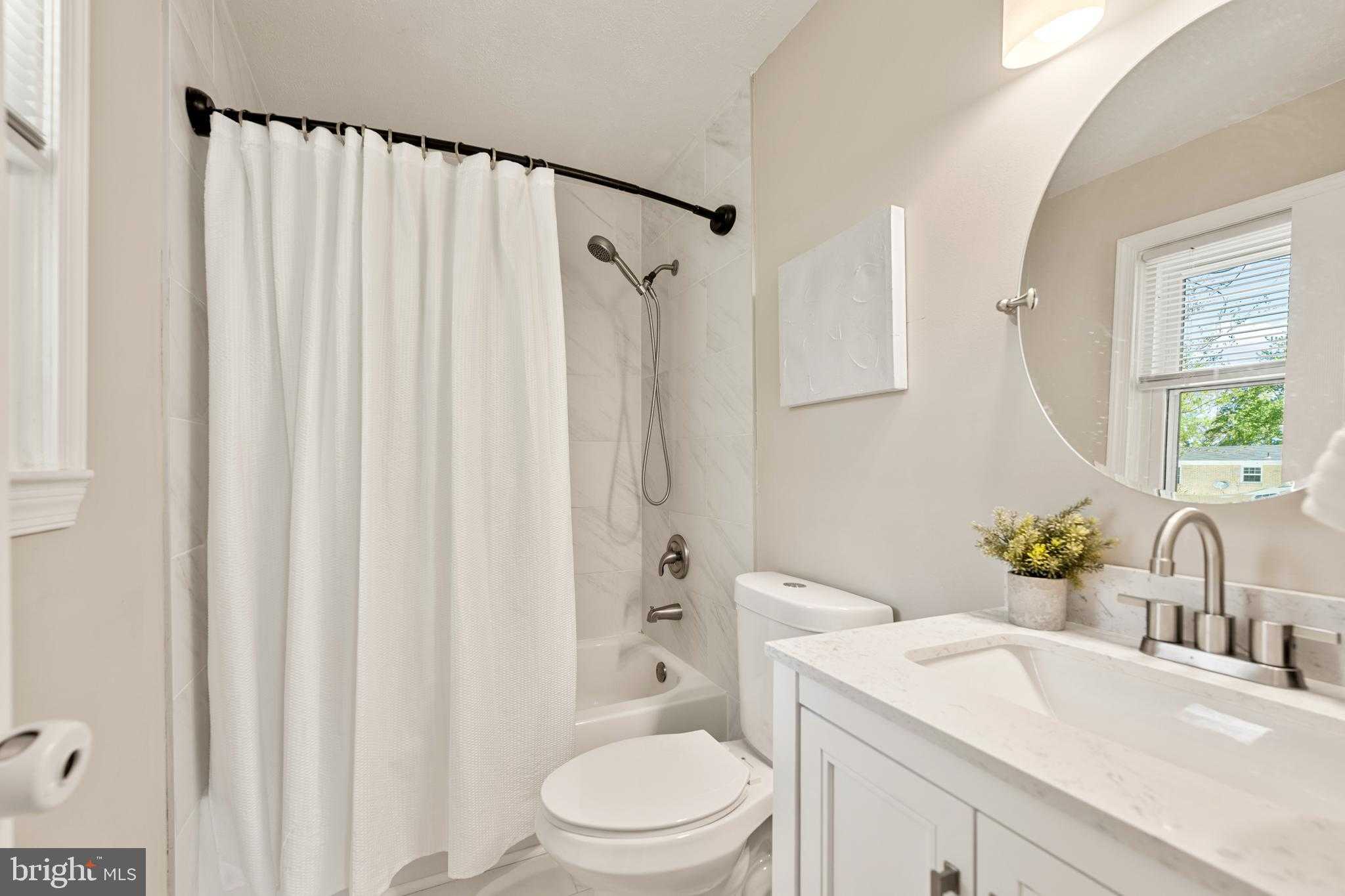 6818 Groveton Dr photo 15