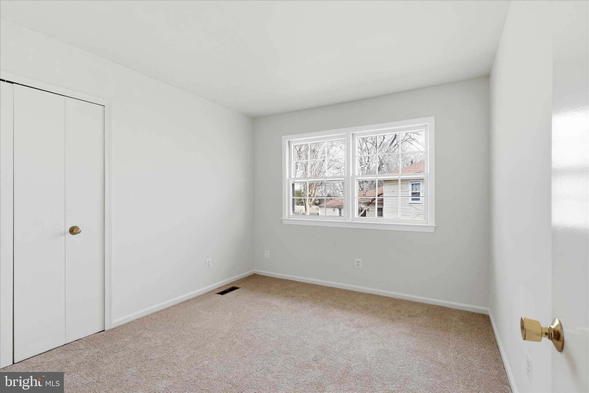 2122 Statute Ln photo 32