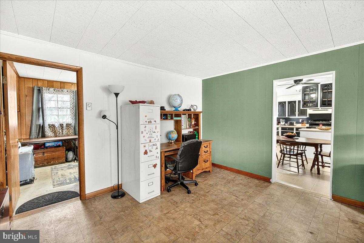 18441 Woodside Dr photo 6