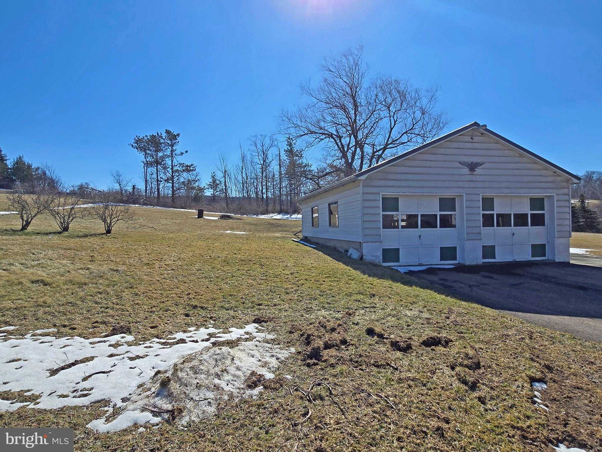 11582 National Pike photo 32