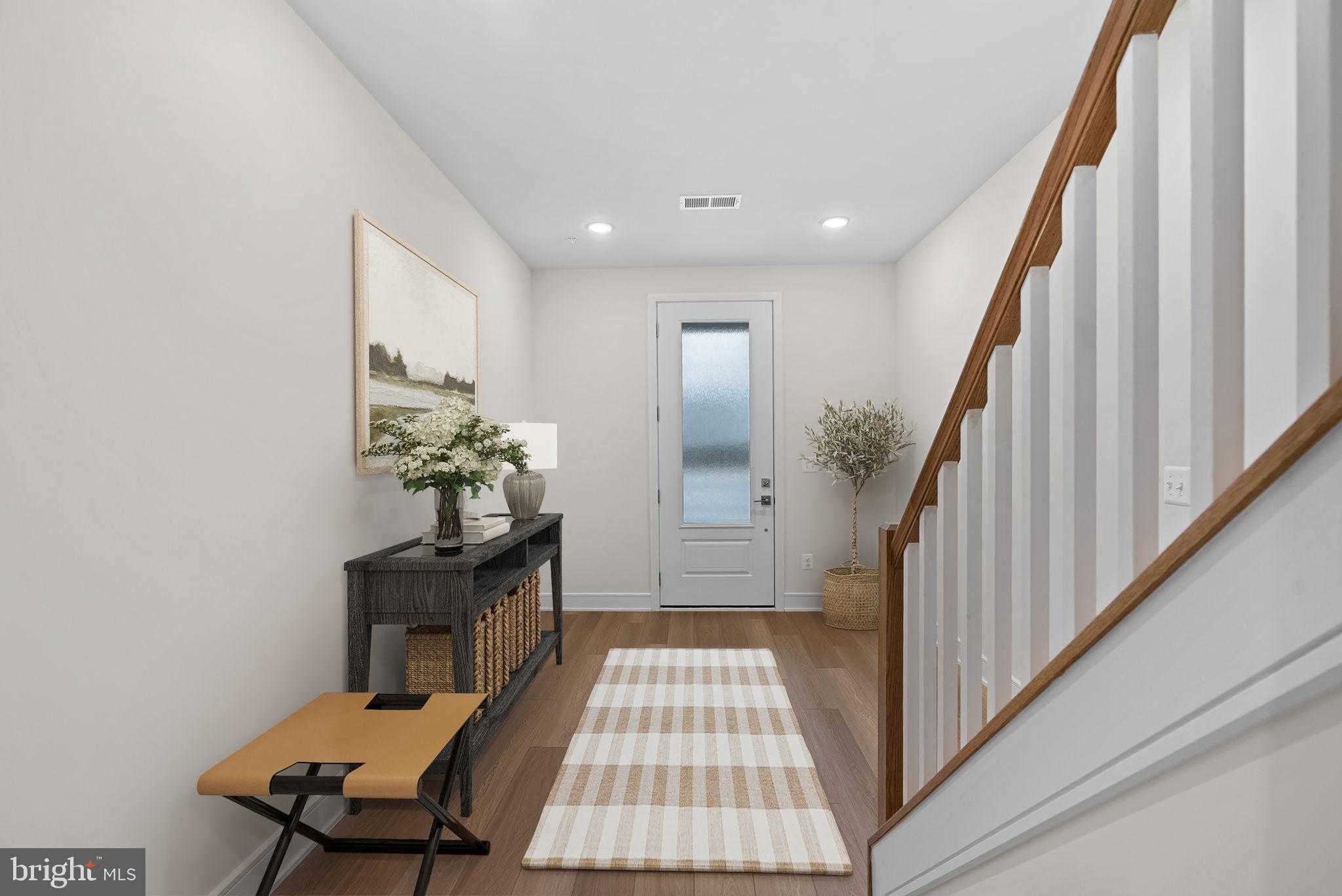 43406 Farringdon Sq photo 3