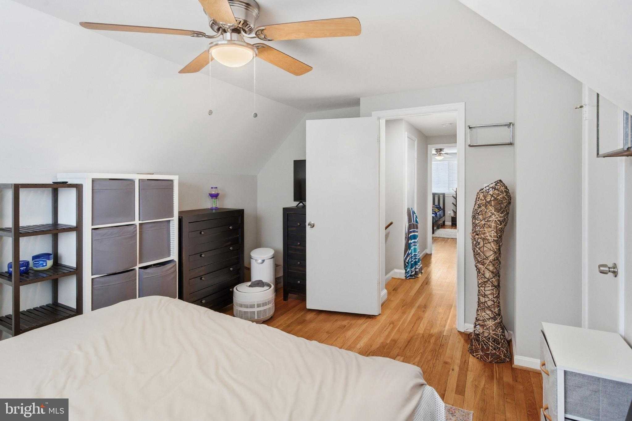 8802 Parliament Dr photo 25