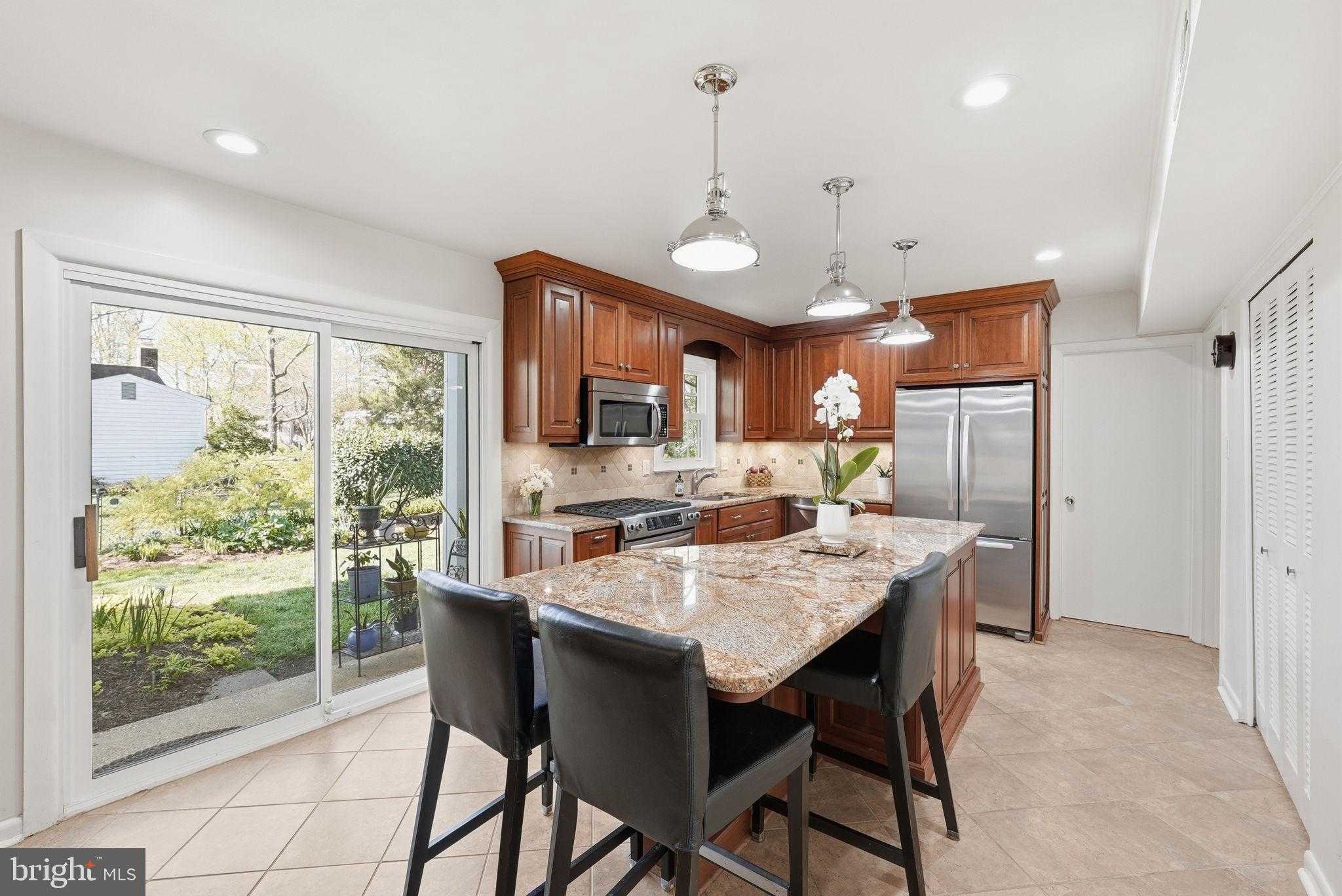 2003 Kenley CT photo 14