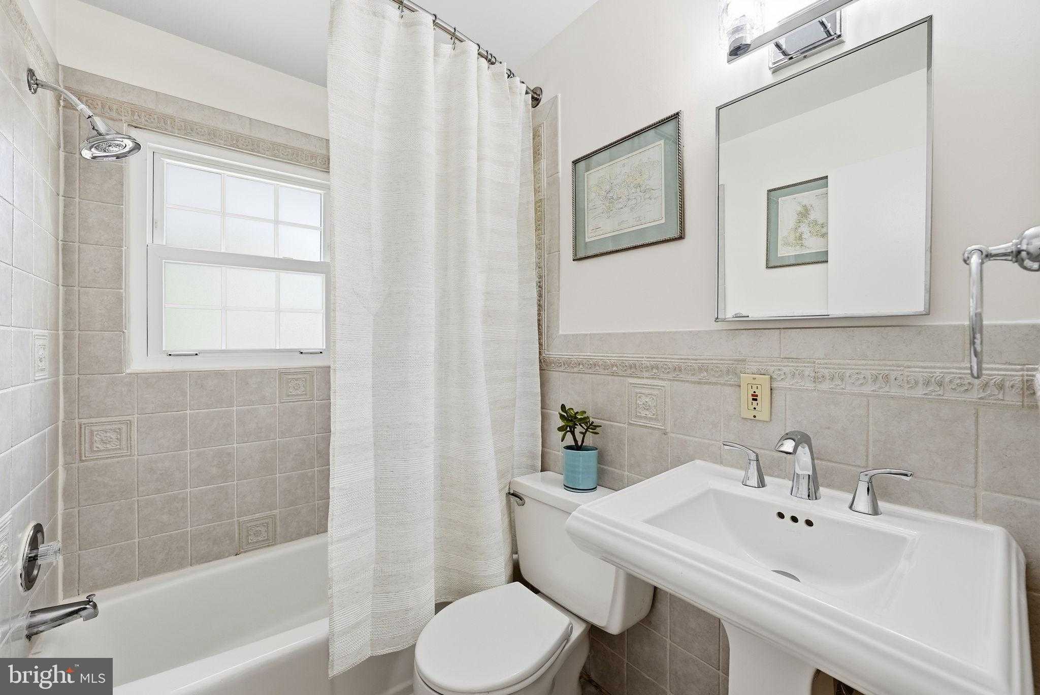 2003 Kenley CT photo 38