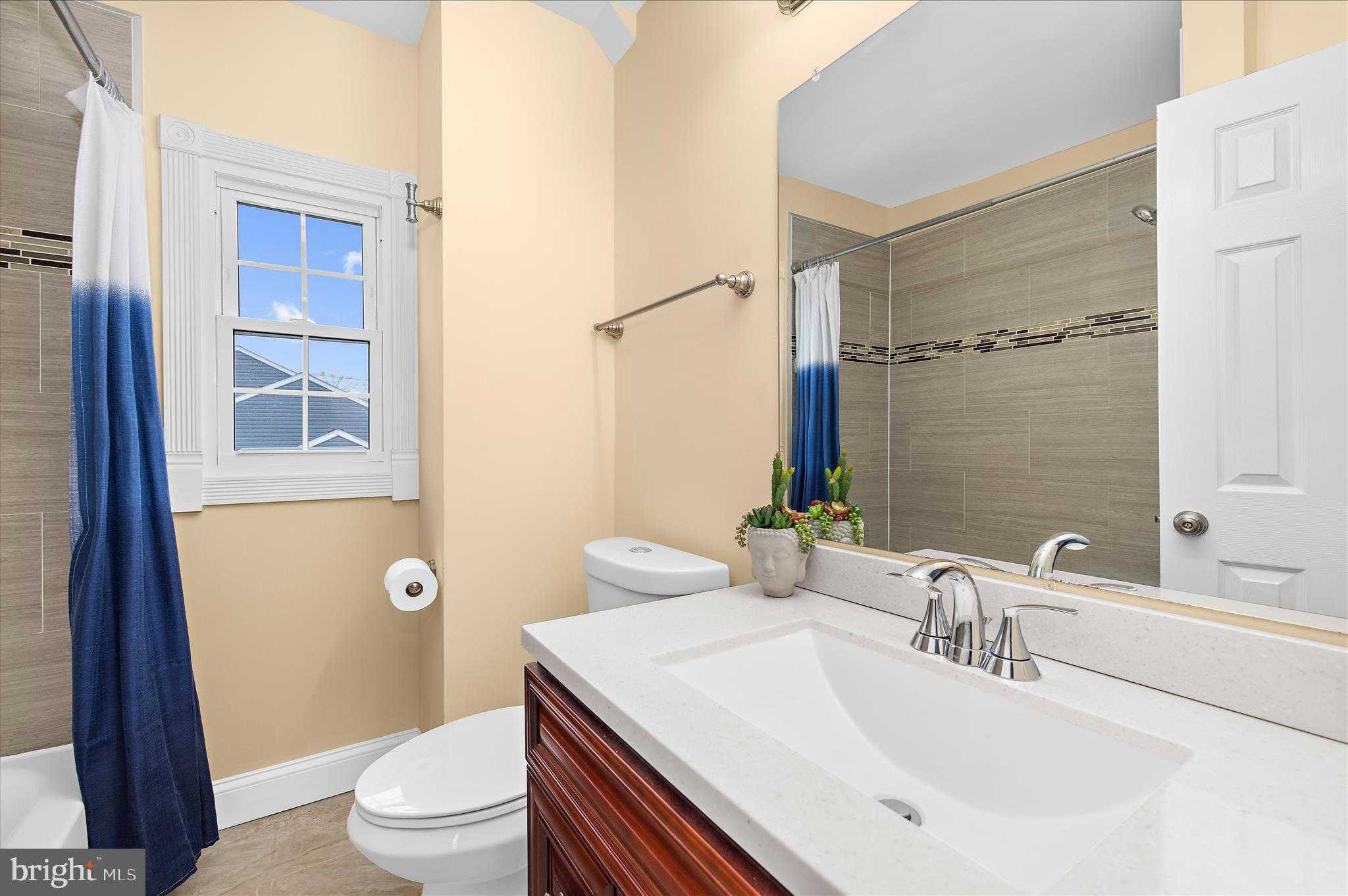 102 Poplar Ave photo 18