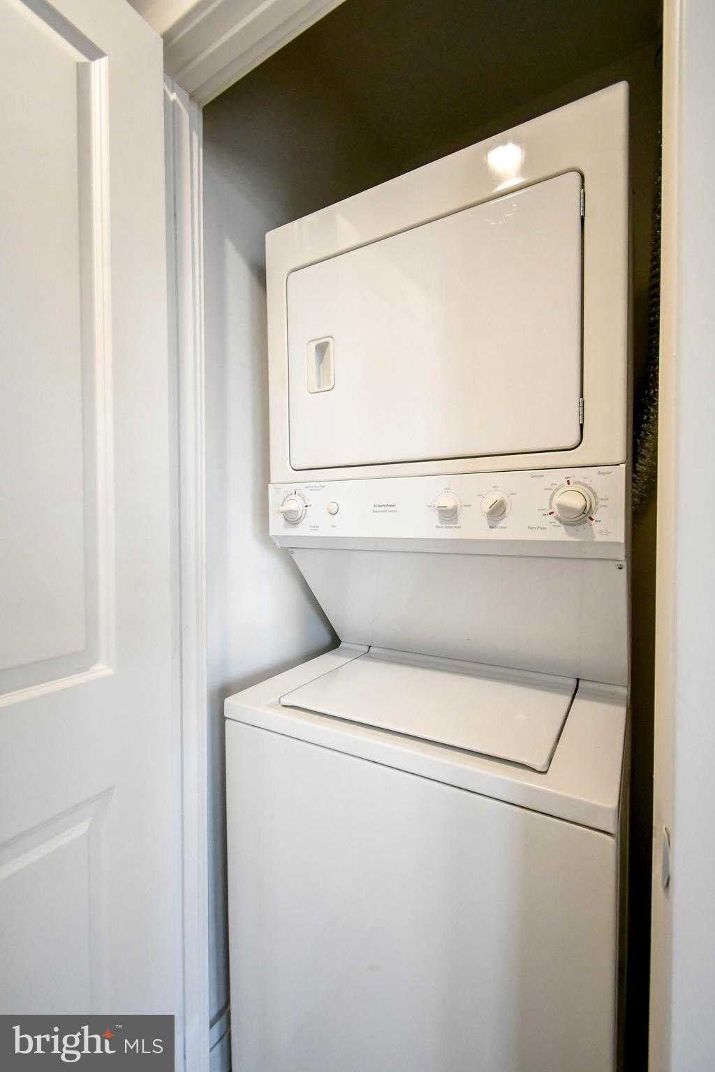 4490 Market Commons Dr Unit 302 photo 27