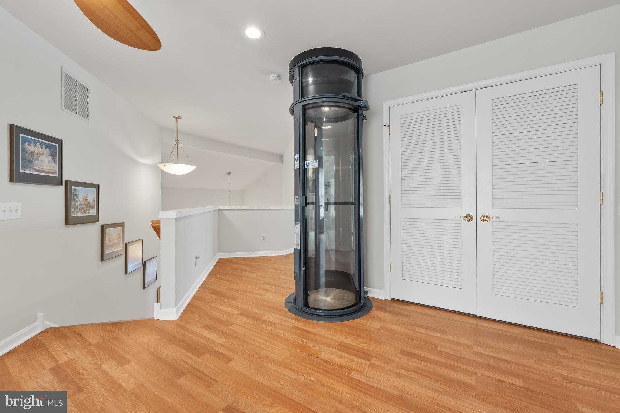 3855 Somerset Dr photo 34