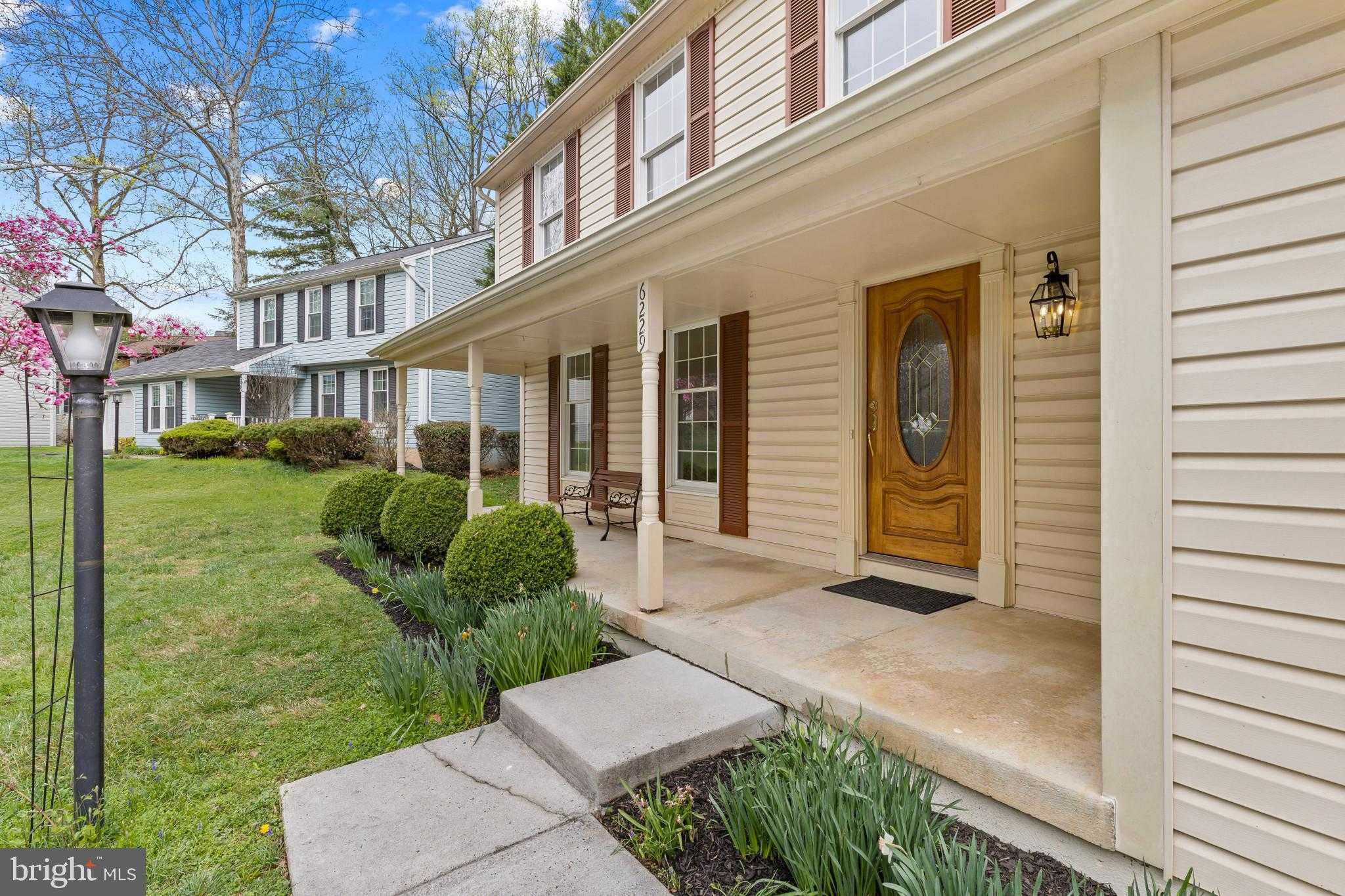 6229 Ironwood Way photo 4