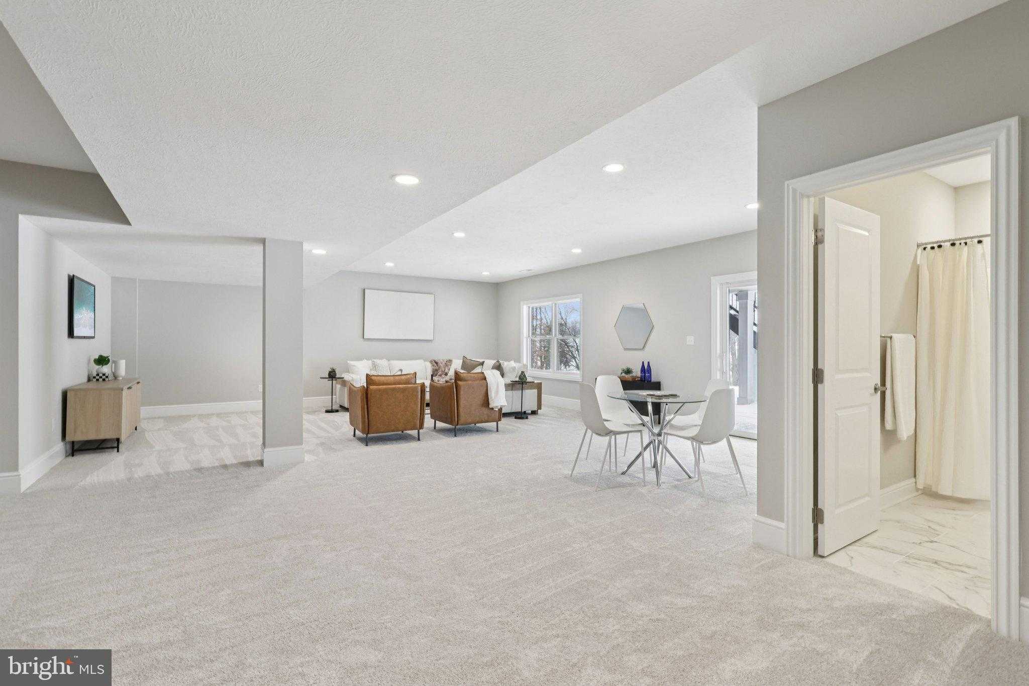 510 Newcomen Rd photo 49