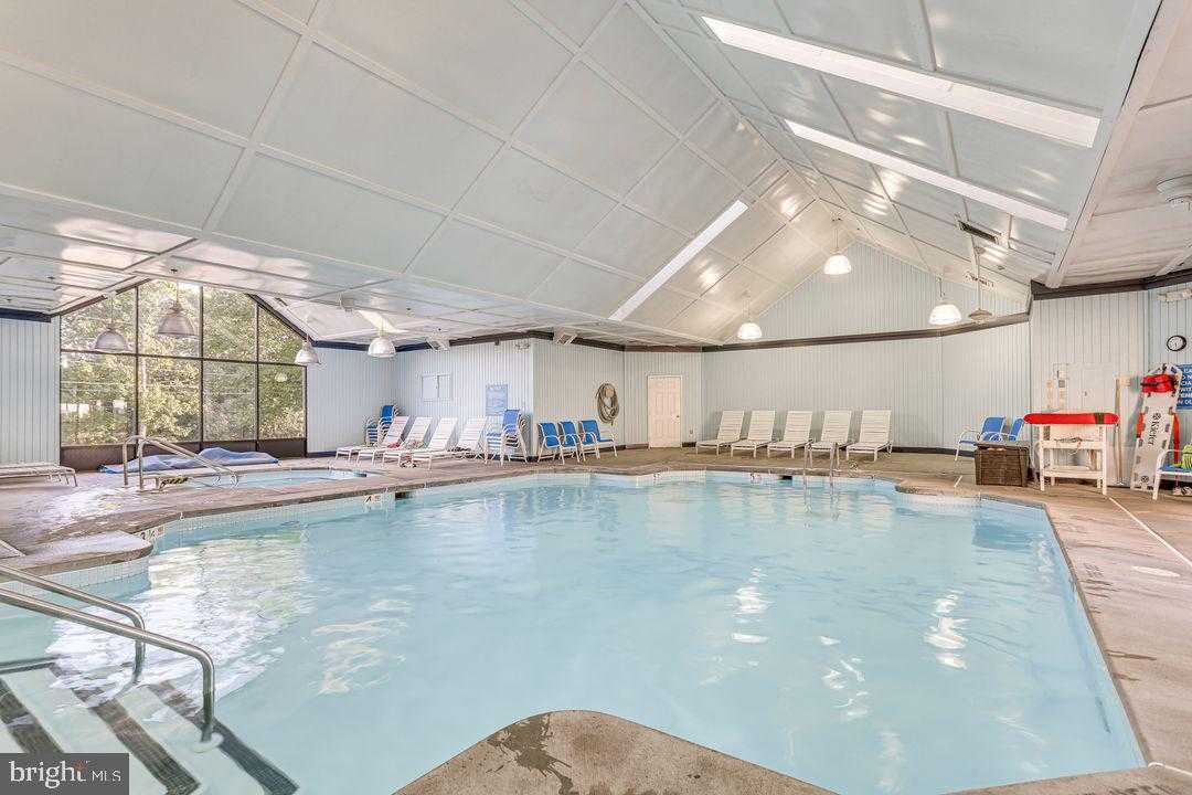 2206 Chatham CT photo 40