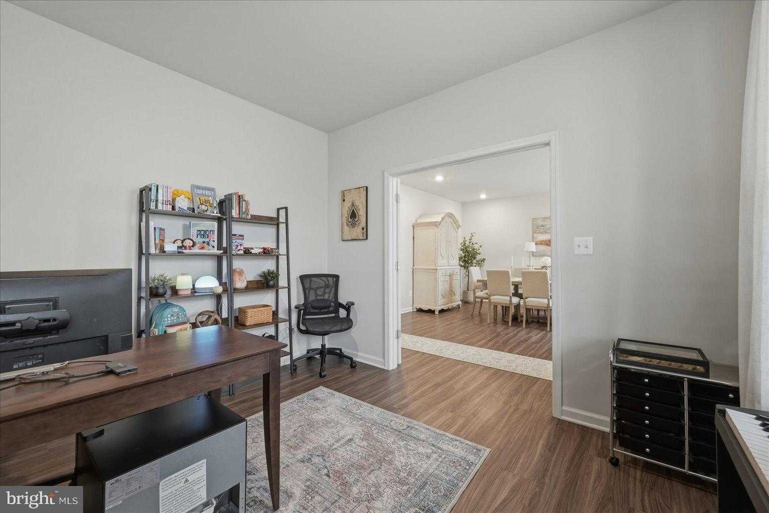 1311 Foal St photo 7