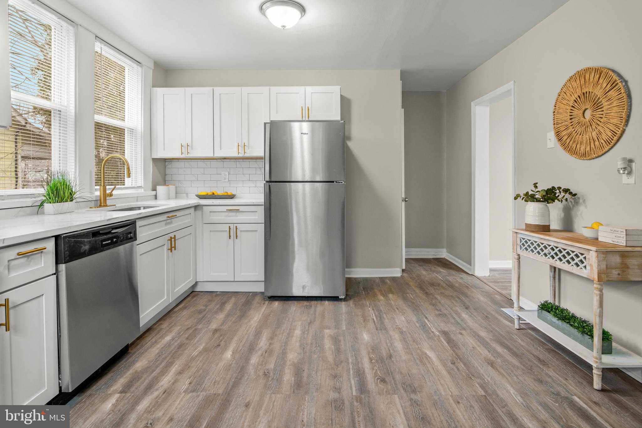 5318 Norwood Ave photo 9