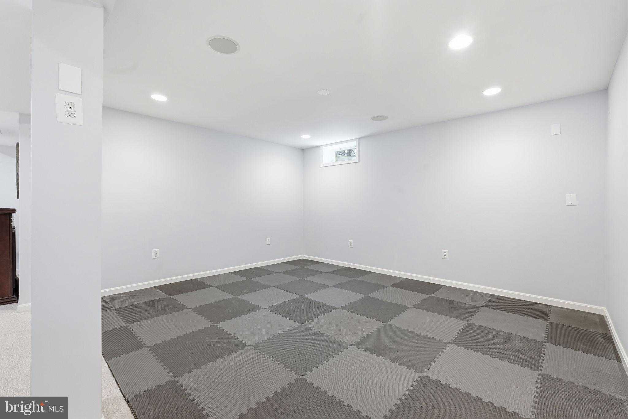 22029 Woodwinds Dr photo 29