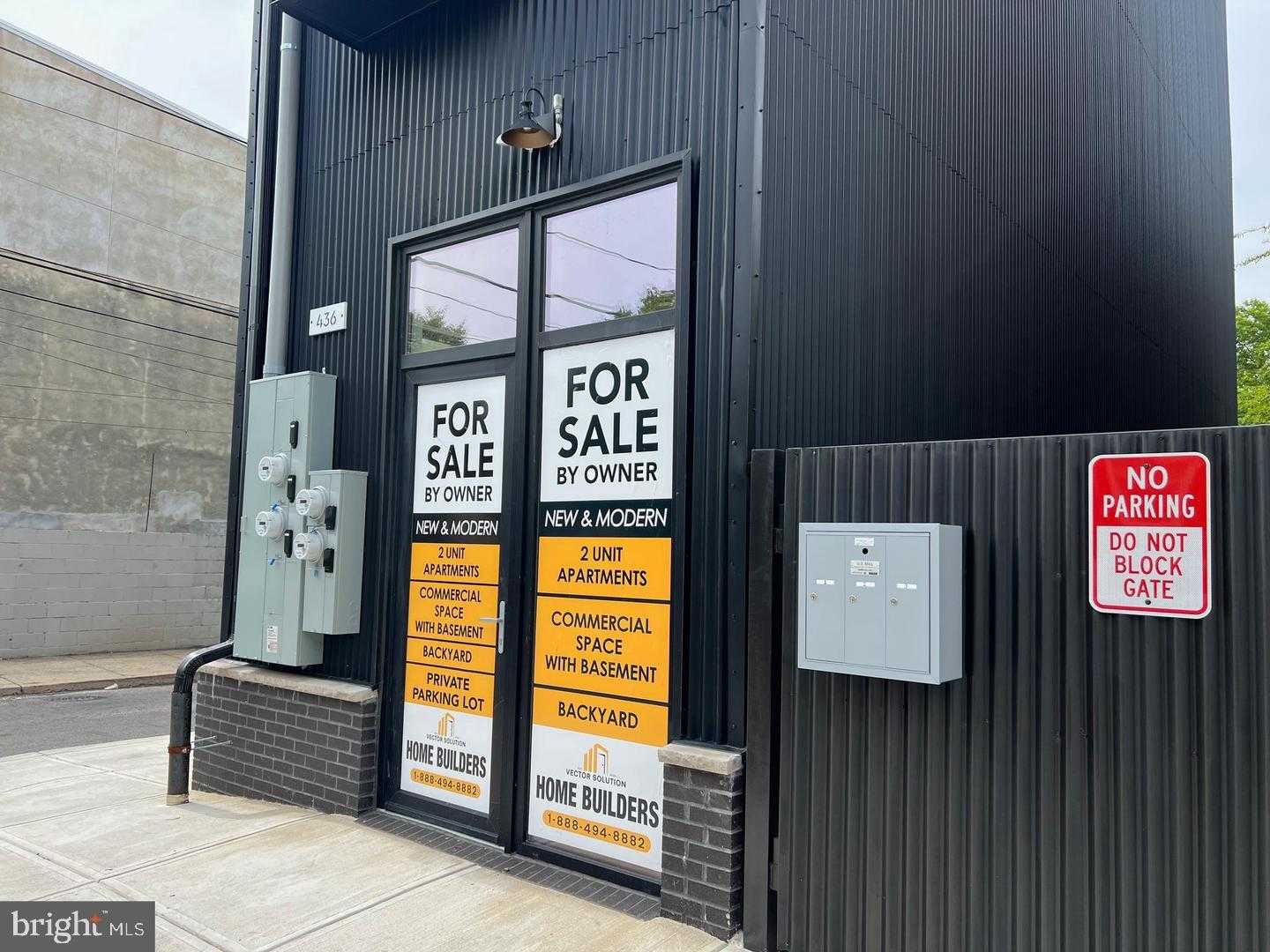 436 Diamond St photo 13