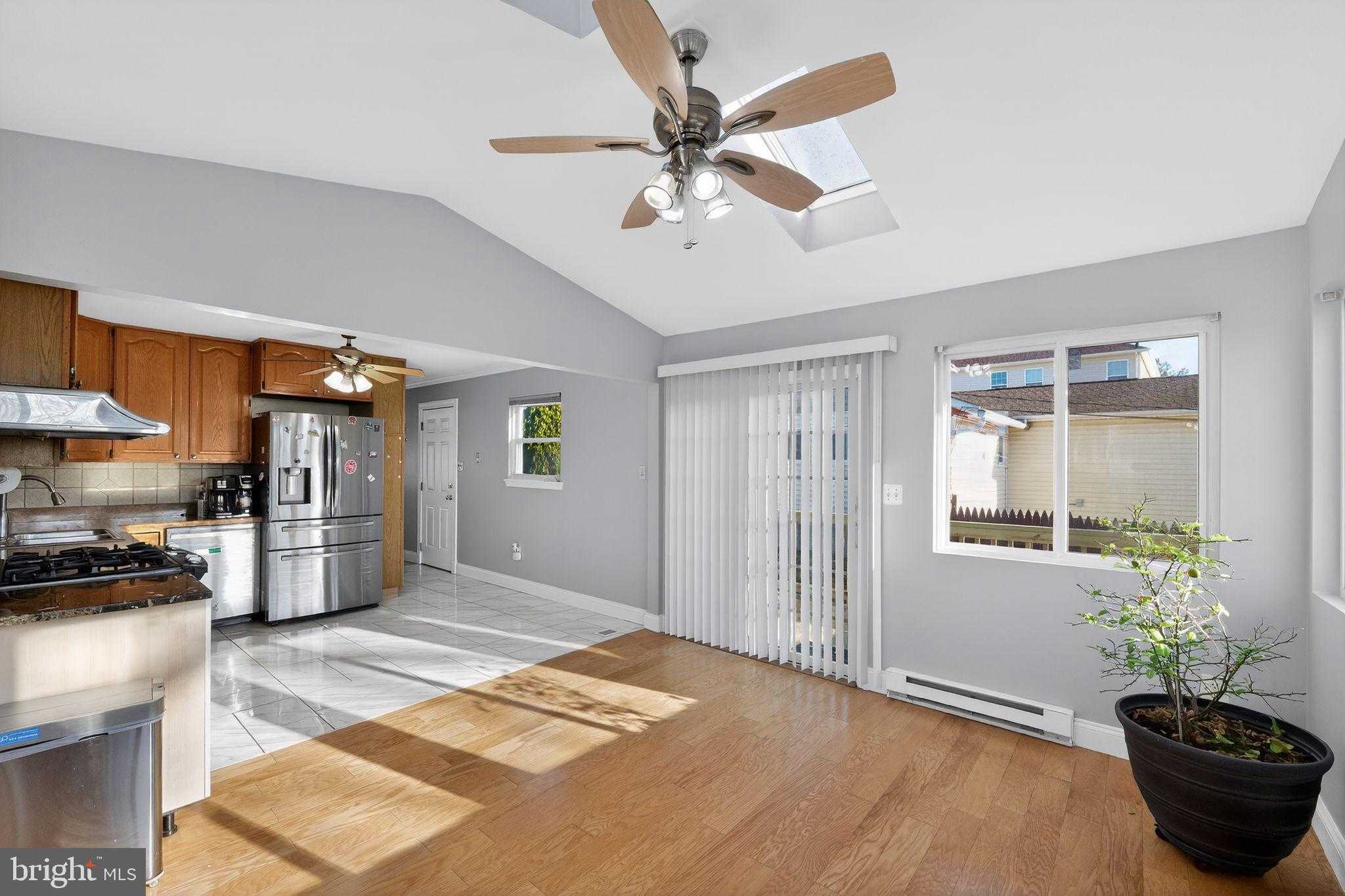 213 Stanlake Rd photo 6