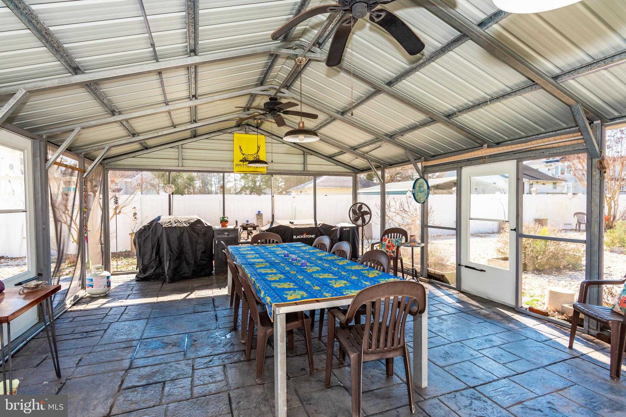 205 N Somerset Ave photo 114