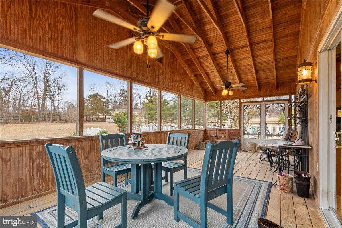 462 Camelot Blvd photo 56