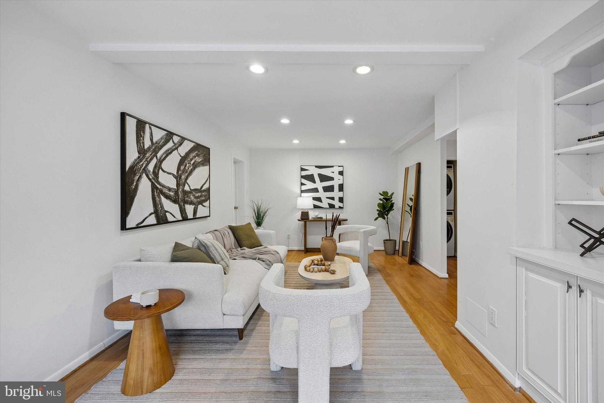 1810 Rittenhouse Sq Apt 403 photo 4