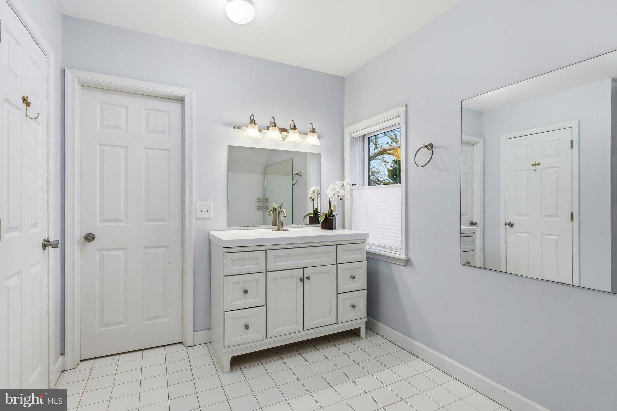 304 Elm Ave photo 24