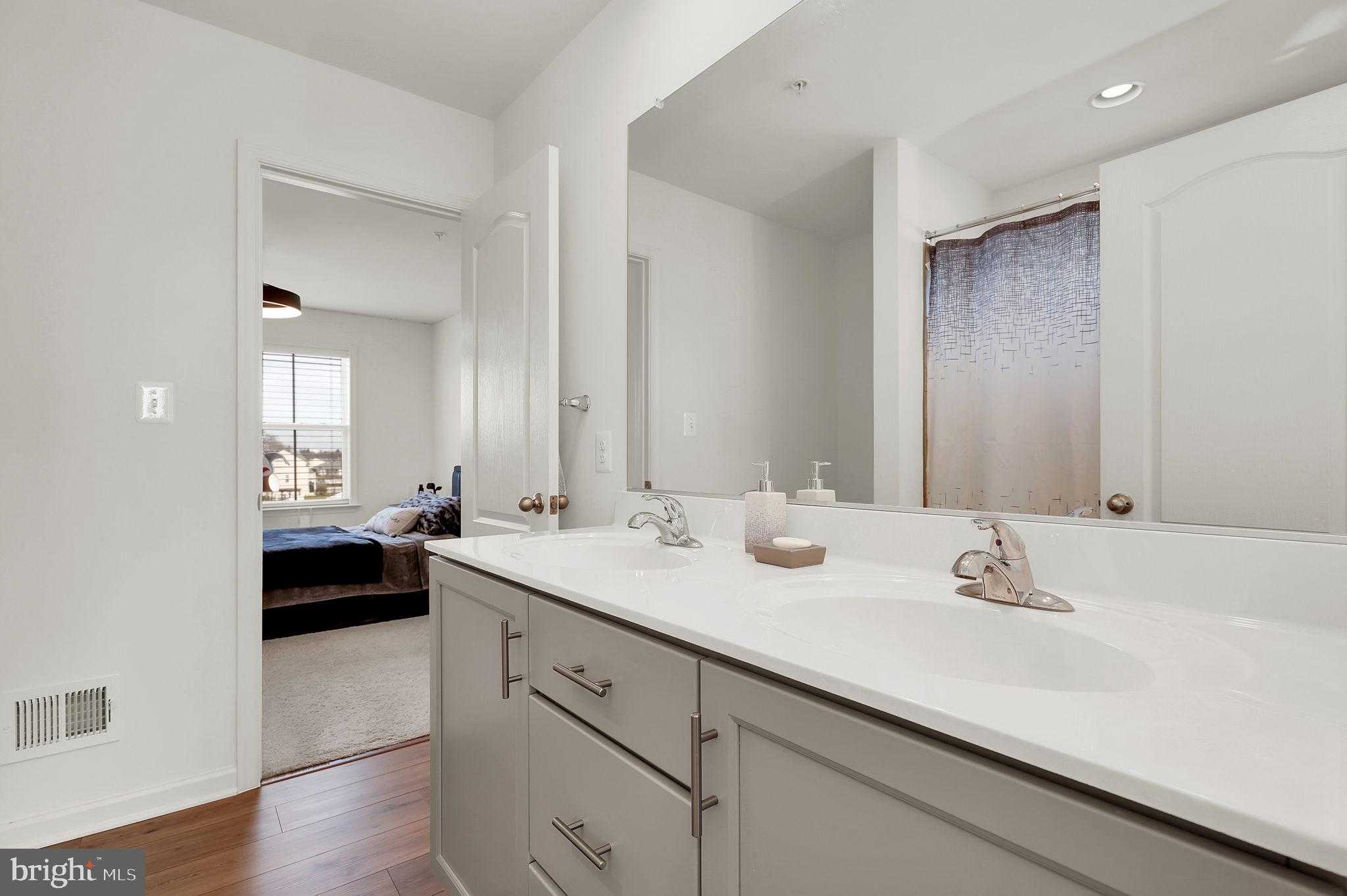 9430 Alloway Dr photo 28