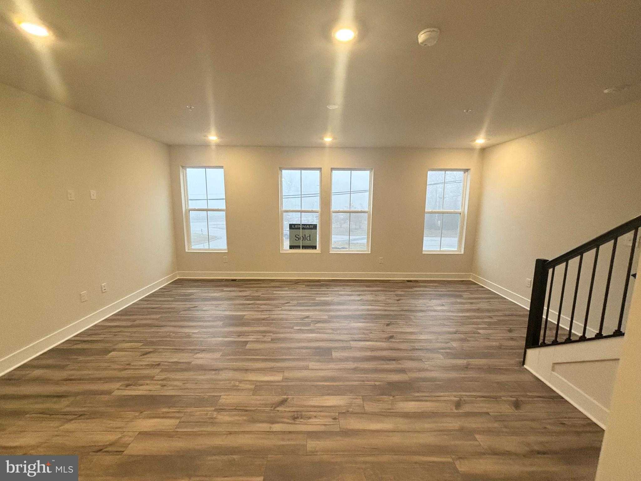 7238 Contee Rd photo 5