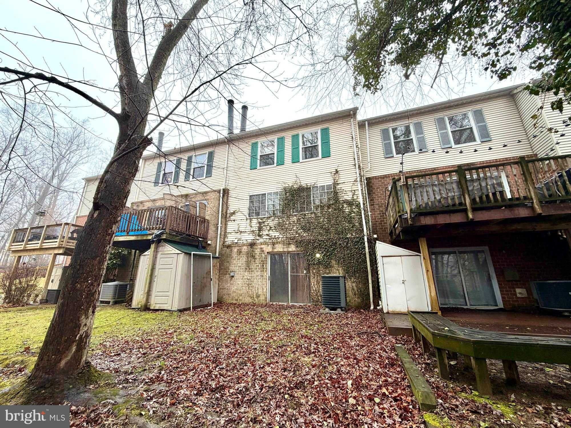 12 Island Run CT photo 2