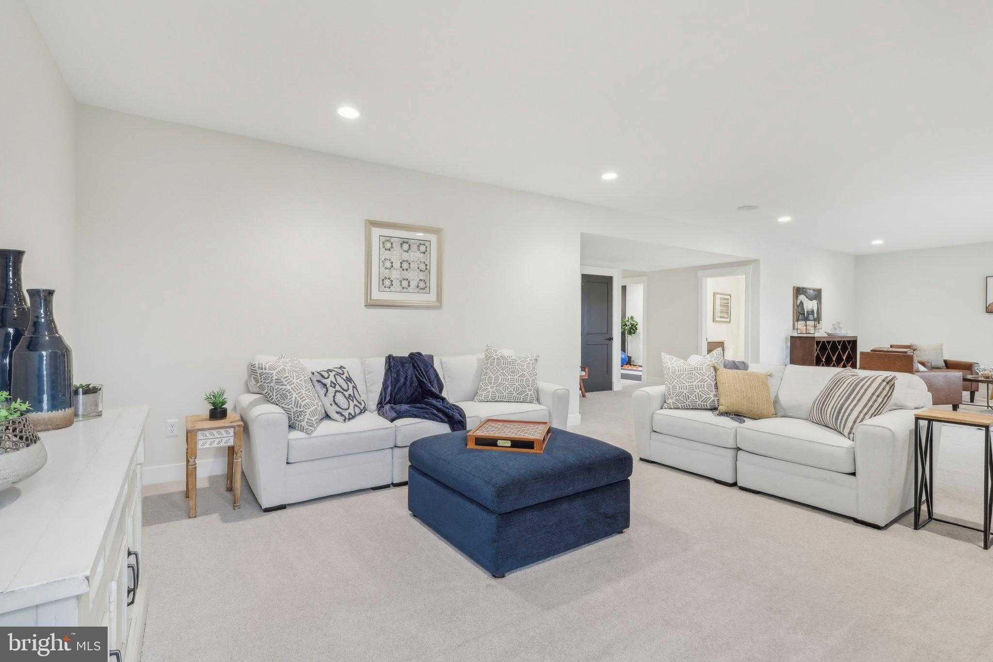 510 Newcomen Rd photo 49