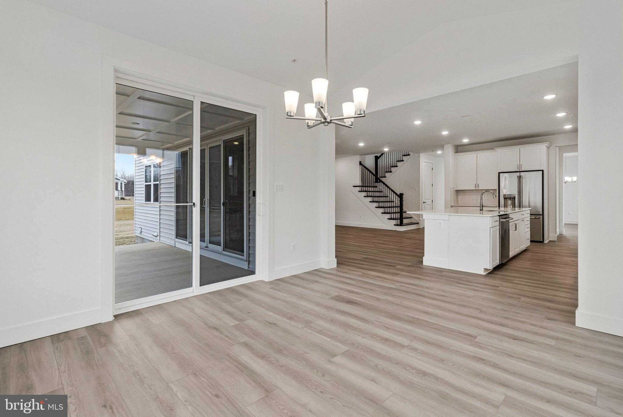 2011 Saint James Rd photo 23