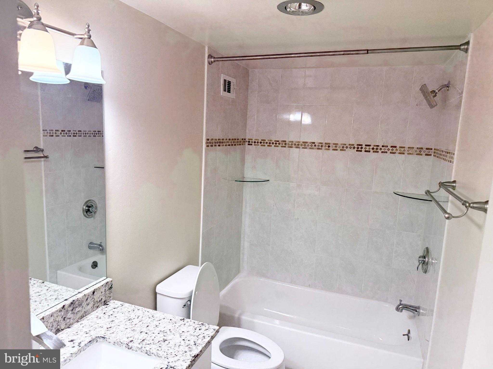 5225 Pooks Hill Rd photo 16