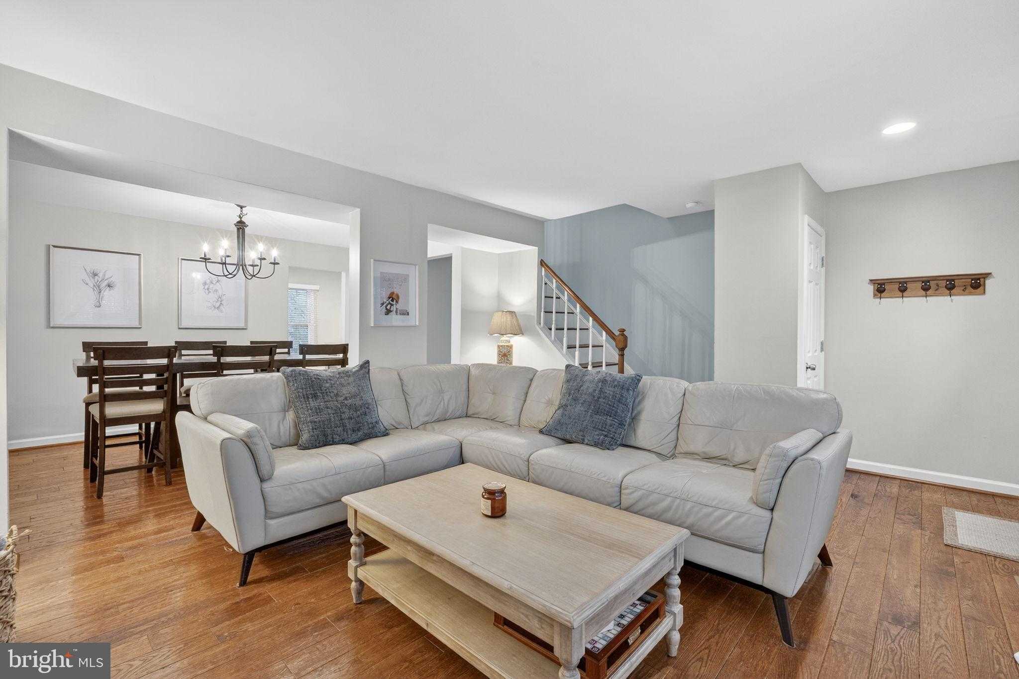 5769 Heritage Hill Dr photo 4