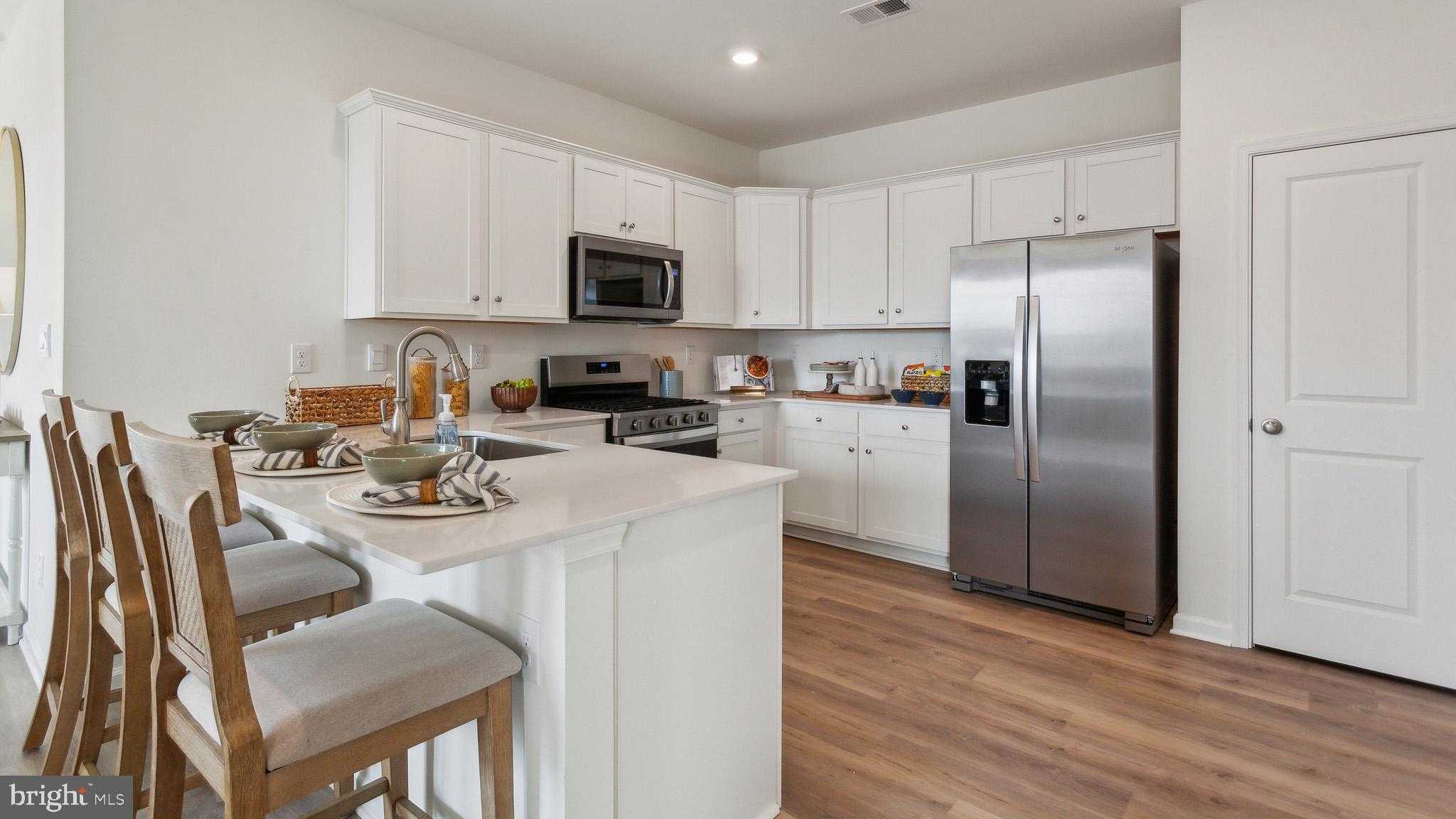 142 Delhaas Cir photo 3