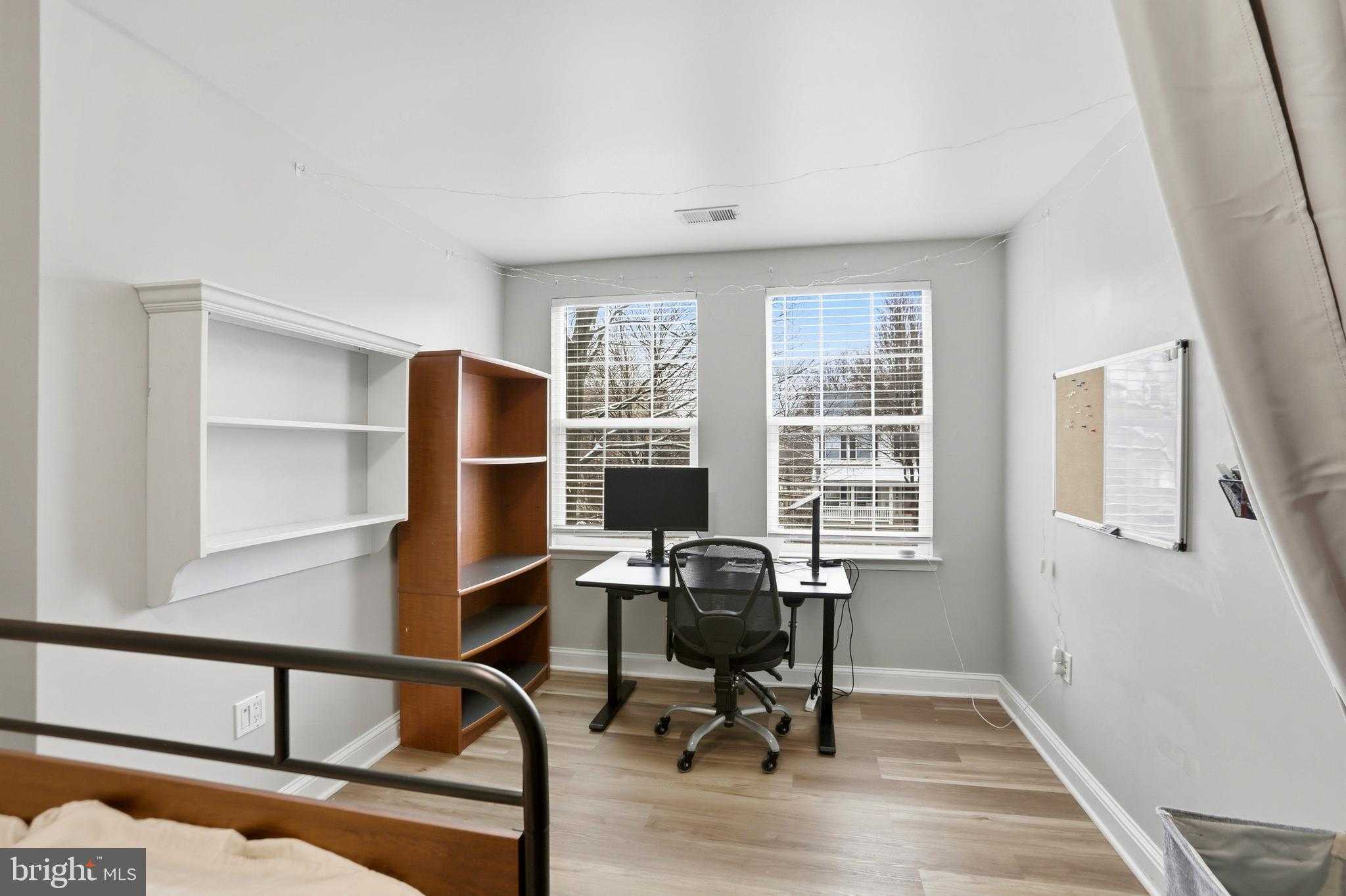 17232 Pickwick Dr photo 25