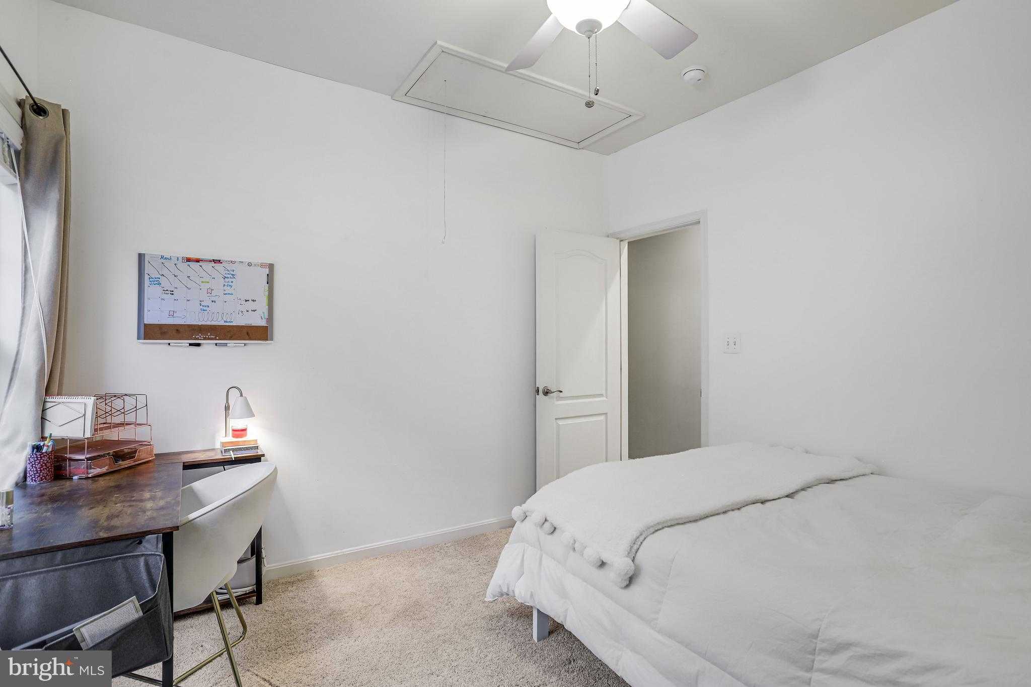 21625 Merion St photo 58