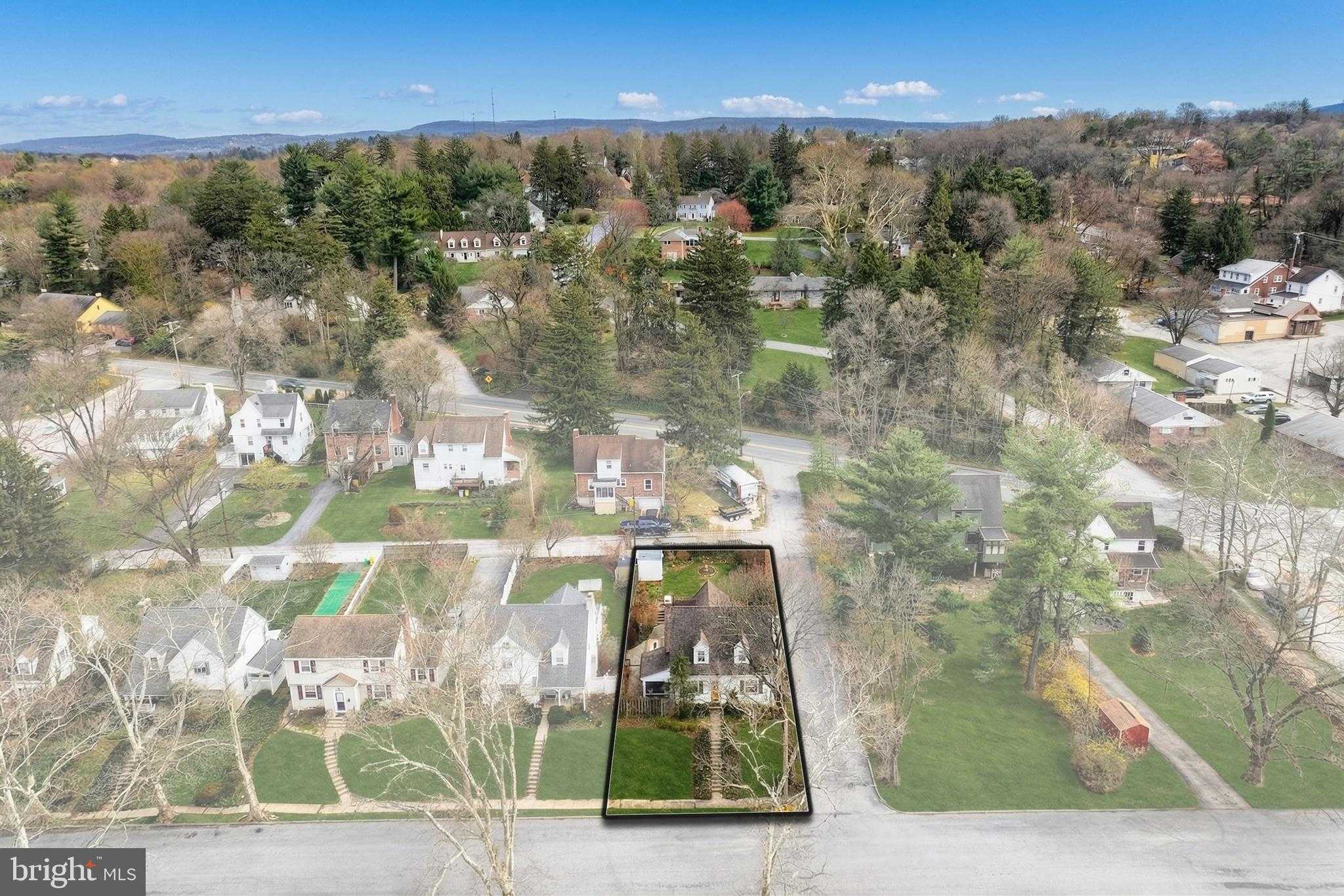 322 Creston Rd photo 5