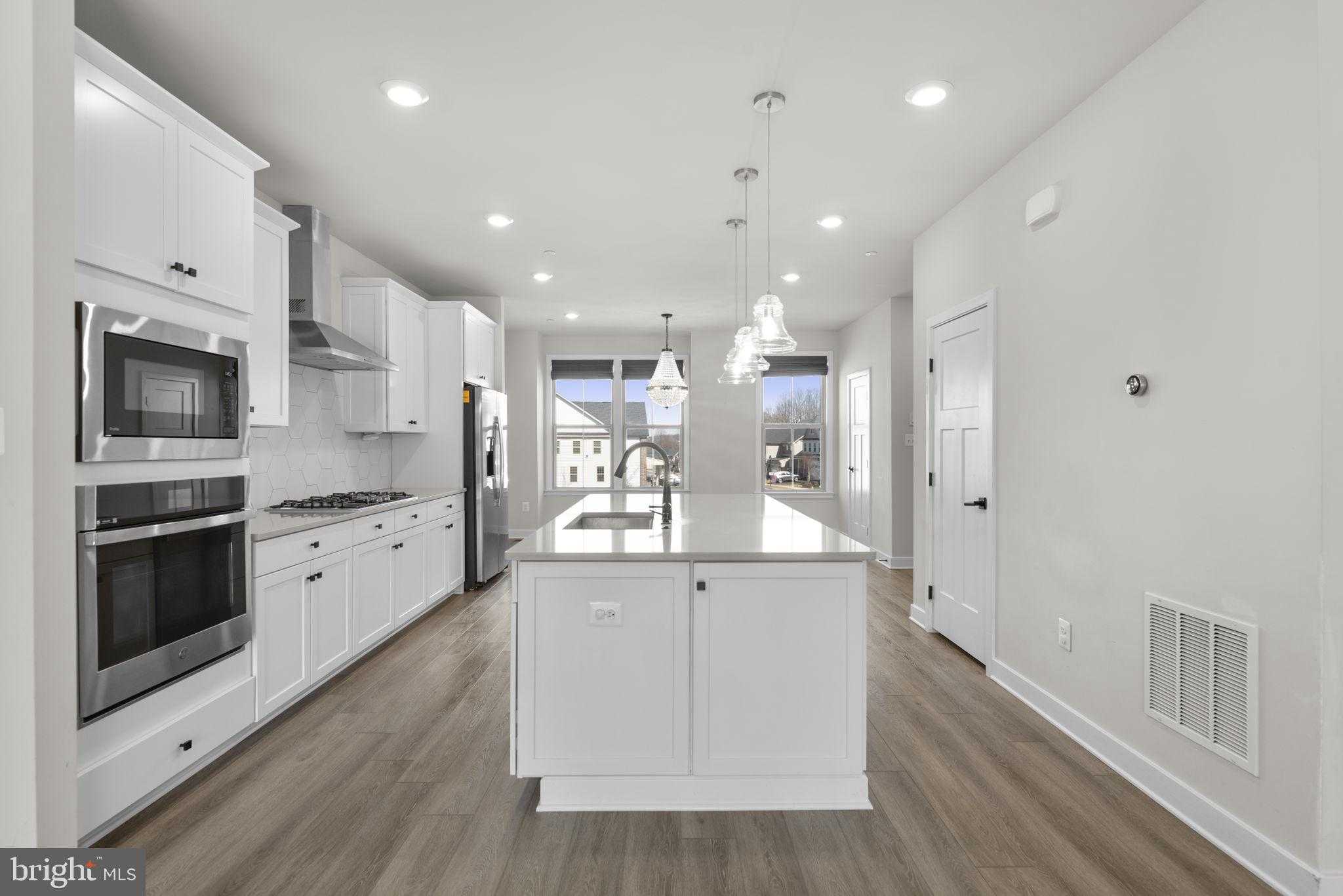 10138 Stonecat Mews photo 3