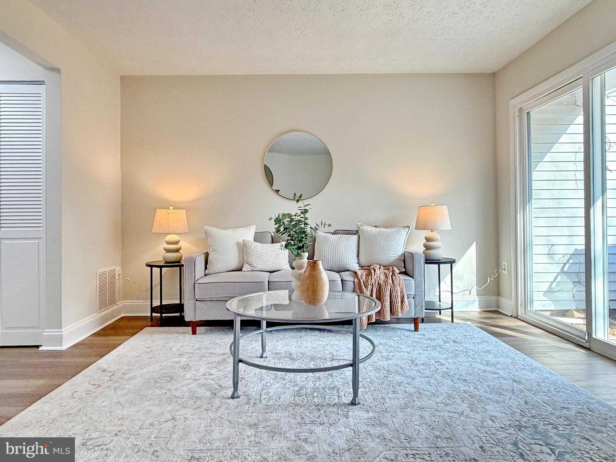 1020 Dorset Dr photo 8