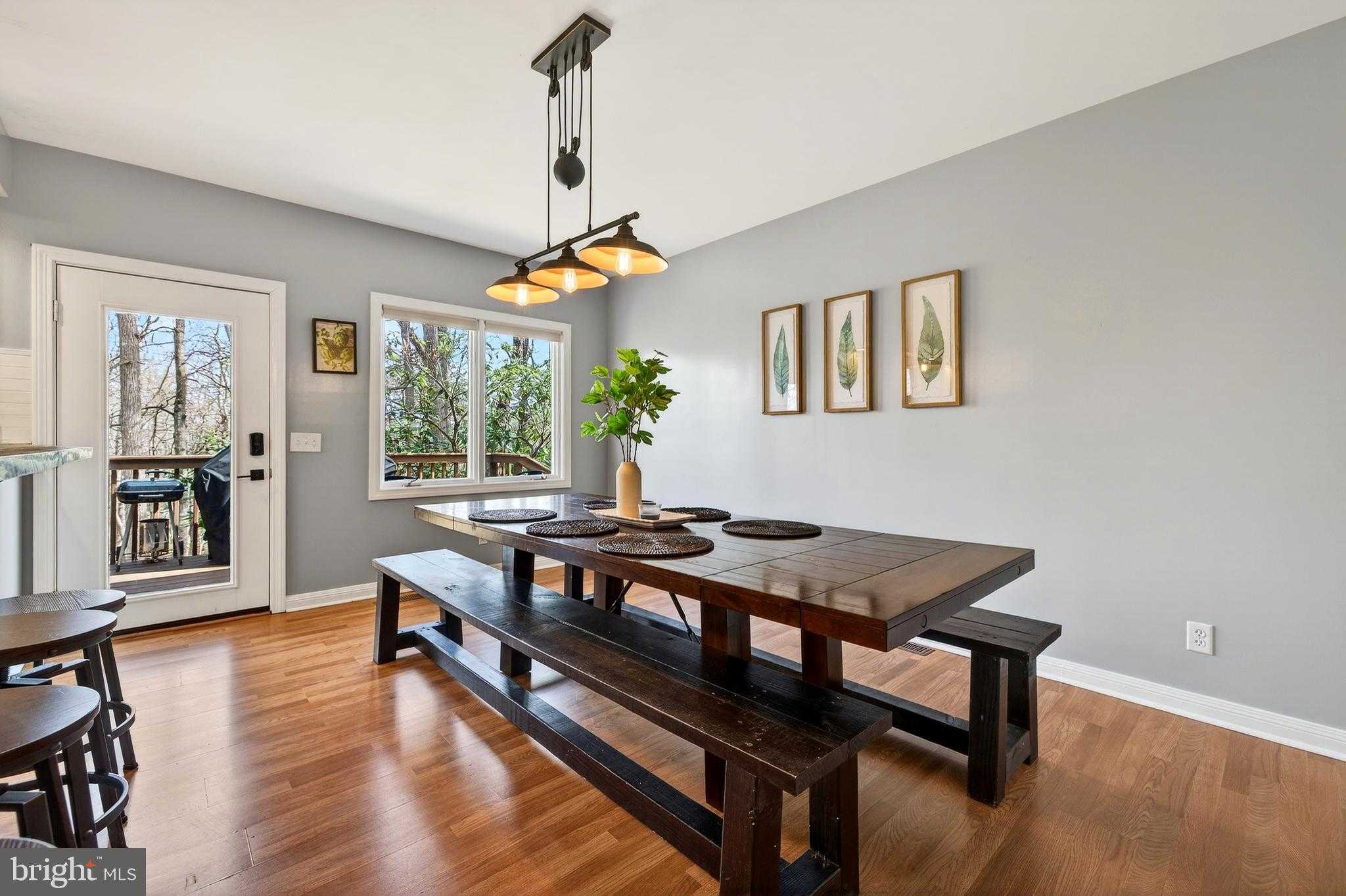 3229 Hopkins Dr photo 11