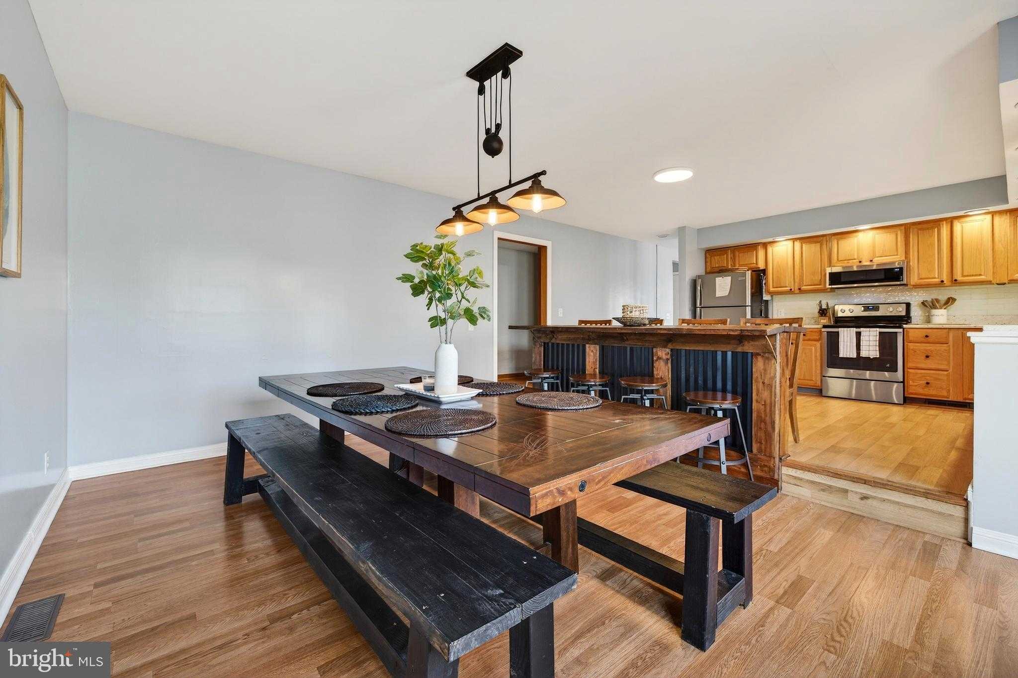 3229 Hopkins Dr photo 14