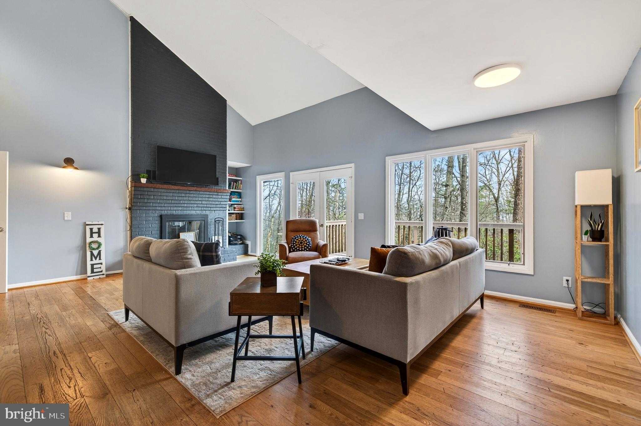 3229 Hopkins Dr photo 15