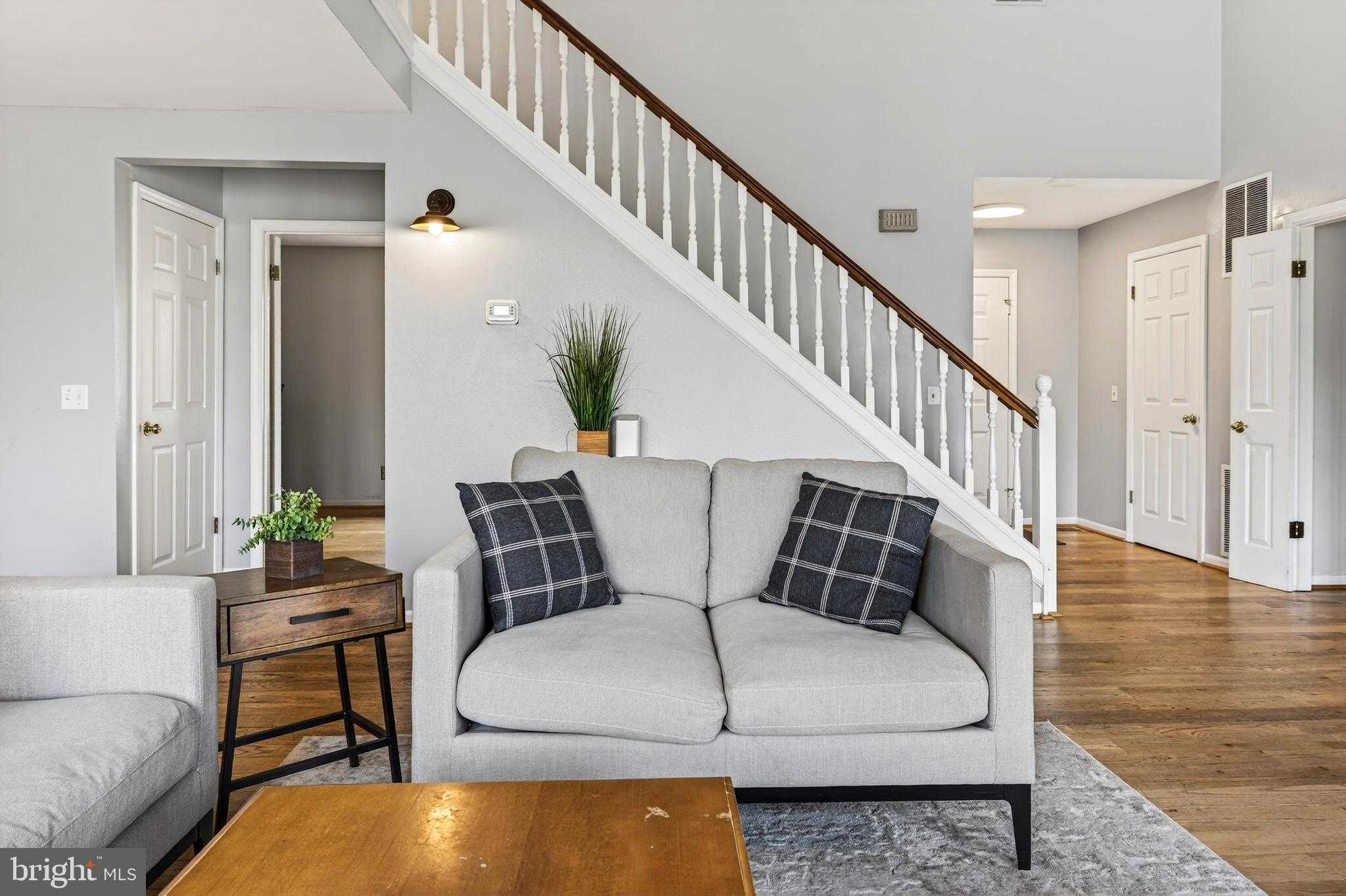 3229 Hopkins Dr photo 20